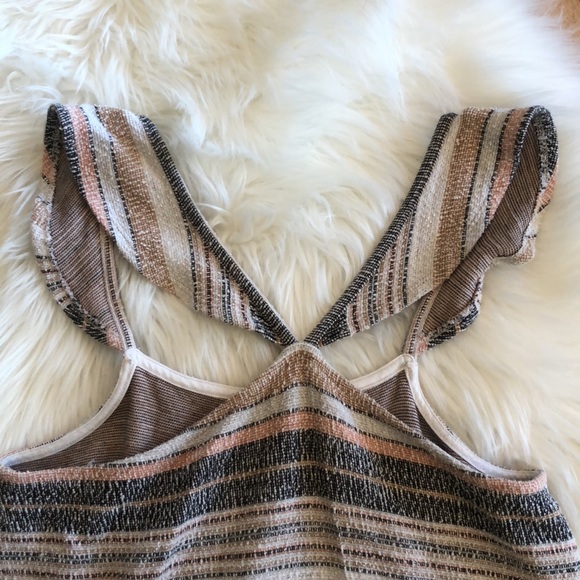 Madewell textured ruffle tank top - Picture 7 of 7